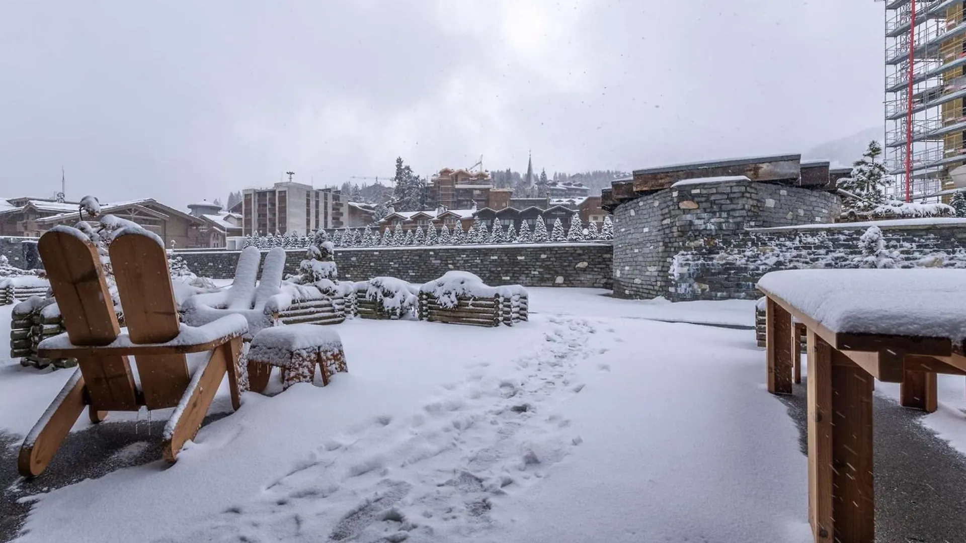 Appartement Ski Aux Pieds A Courchevel Avec Cheminee, Parking, Wi-Fi Pour 9 Personnes - Fr-1-631-222
