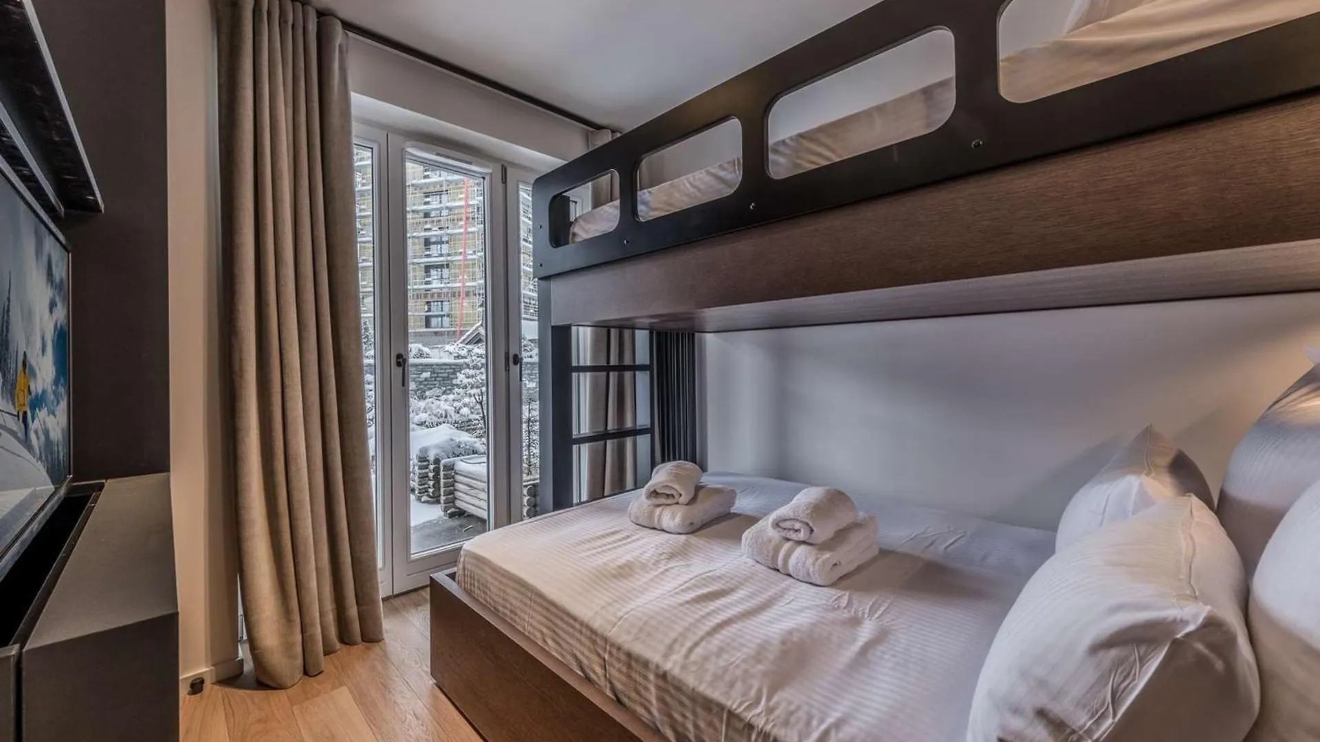 Appartement Ski Aux Pieds A Courchevel Avec Cheminee, Parking, Wi-Fi Pour 9 Personnes - Fr-1-631-222 France